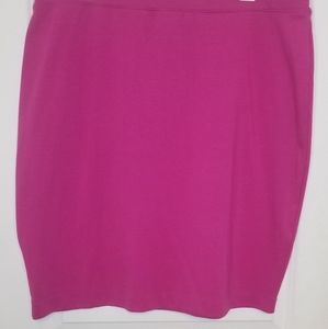 Calvin Klein fuchsia stretch pencil skirt